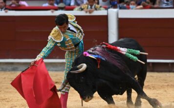 César Rincón y sus Ventas arman sensacional lío en Cañaveralejo.