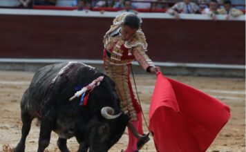 Luis Bolívar gana el trofeo de la Feria Taurina de la 67 Feria de Manizales