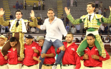 Cali Cierra su Feria, Colombo y Luis David a Hombros