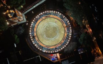 MARCO PÉREZ EN HOMBROS EN TLAXCALA.