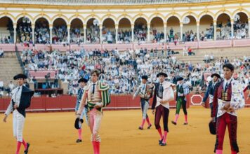 Sevilla: Raza y Pulso en el Albero